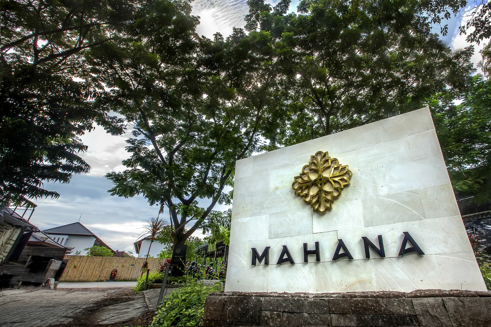 Mahana Living Hotel Denpasar  Exterior photo